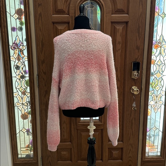 064 Wild Fable Pink Crop Top Sweater - Picture 3 of 6